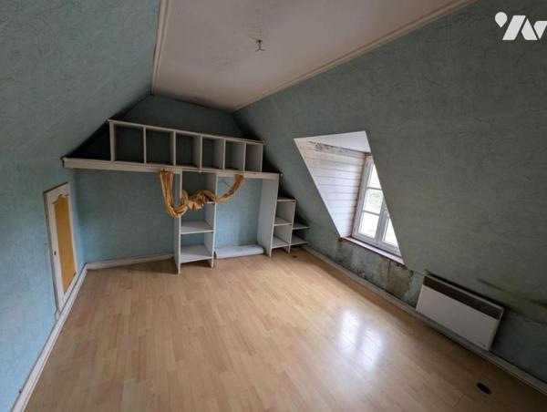 PLEUMEUR-BODOU - Maison en pierre à rénover, plage à pied – terrain de 3 286 m²