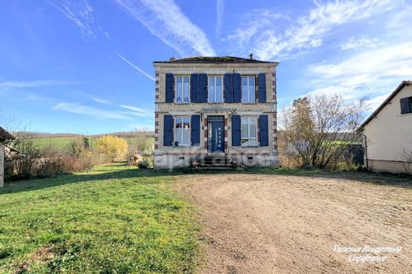 À vendre – Maison bourgeoise rénovée avec charme et de belles prestations, au Val-de-Mercy (89)