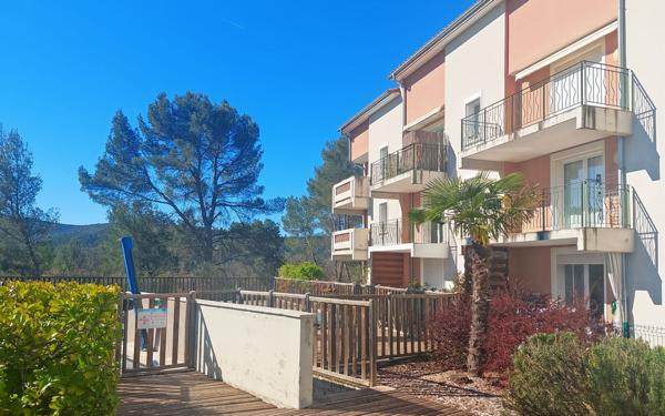 Appartement à vendre    2 pièces •  Gréoux-les-Bains