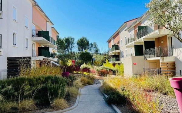 Appartement à vendre    2 pièces •  Gréoux-les-Bains