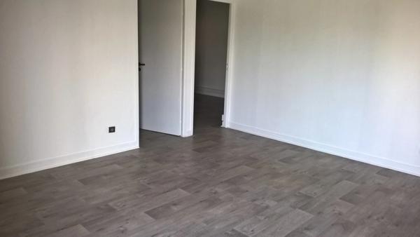 Local/bureau à louer CHAMBERY (73) 80 m²