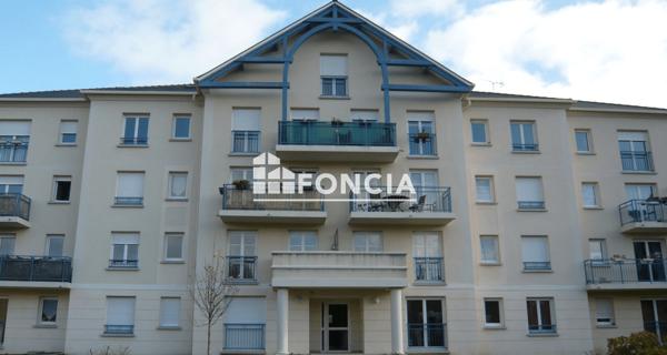 Location Appartement 3 pièces 65.12 m² - Corbeil-essonnes 91100