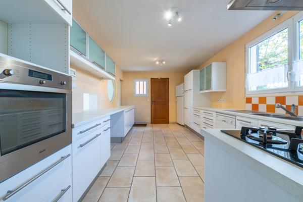 Chilly-Mazarin (91380) Maison individuelle 7 pièces de plain-pied !