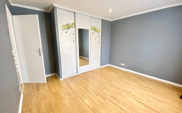 Maison à vendre    6 pièces • 145 m2 Périgny