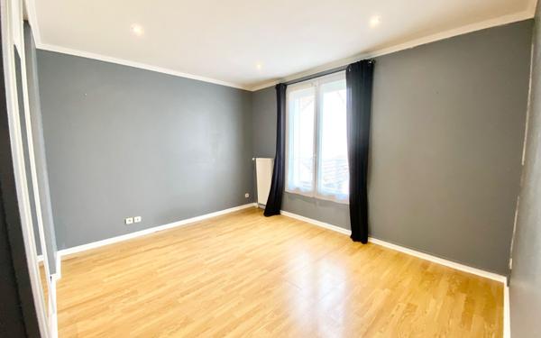 Maison à vendre    6 pièces • 145 m2 Périgny