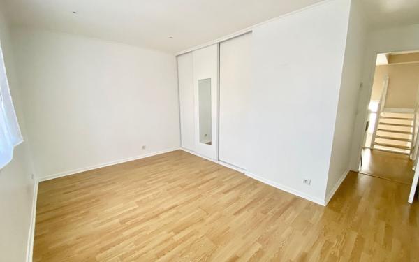 Maison à vendre    6 pièces • 145 m2 Périgny