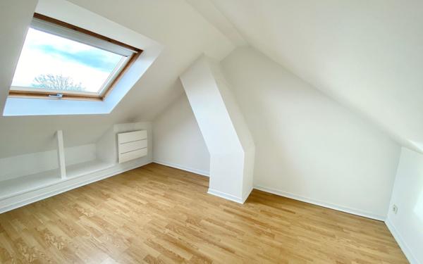 Maison à vendre    6 pièces • 145 m2 Périgny