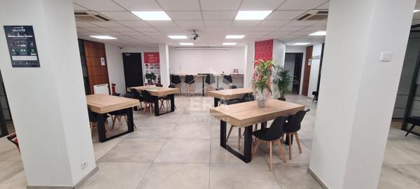 Rare! Murs commerciaux de 345 M² en plein centre