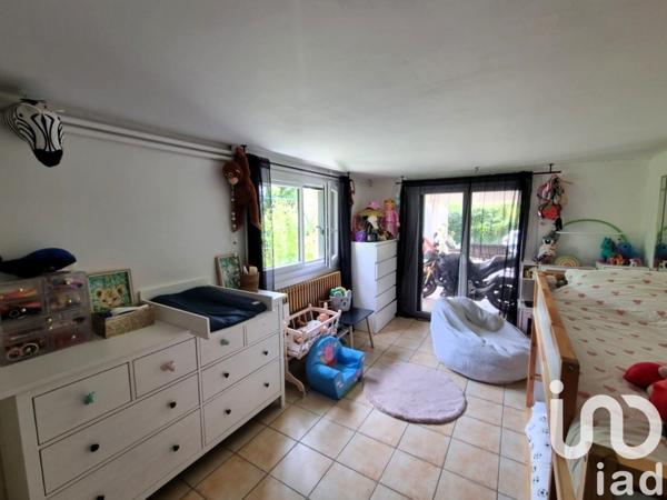 Maison traditionnelle 10 pièces de 275 m² à Maisse (91720)