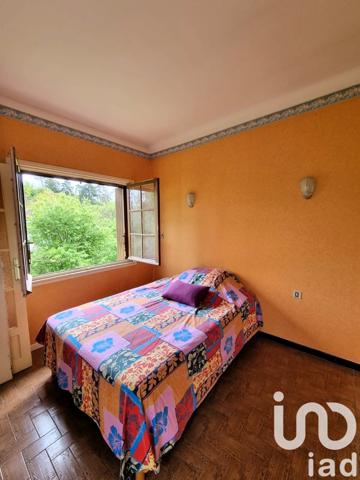 Maison traditionnelle 10 pièces de 275 m² à Maisse (91720)