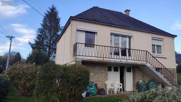 Maison à vendre à Bignan dans le Morbihan (56500), ref : 065/1857   
bourg