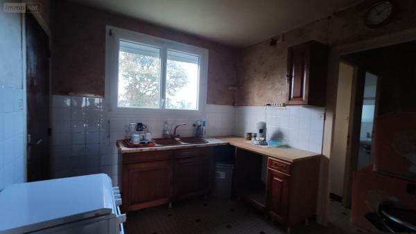 Maison à vendre à Bignan dans le Morbihan (56500), ref : 065/1857   
bourg