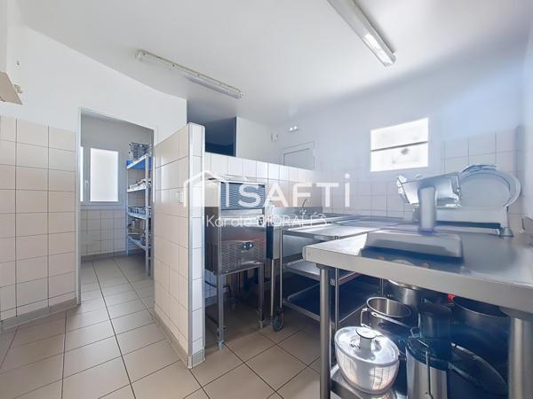 PERPIGNAN, ENSEMBLE IMMOBILIER AVEC BEAU POTENTIEL ET EXCELLENTE LOCALISATION