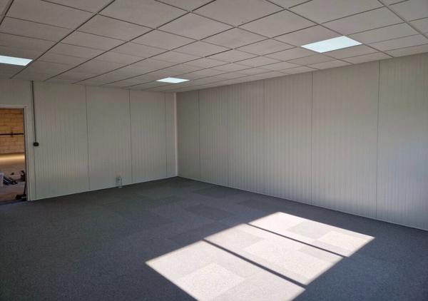 Local d'activité Roissy En Brie 260 m2
