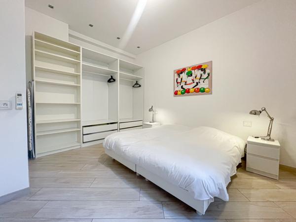 Cannes (06400) Très beau T2 au 2ème étage d'un très bel immeuble