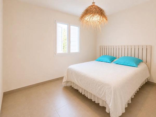 Vente                                                      Maison
                        
                     4 pièces                      81 m2                     à Le Cannet-des-Maures