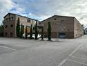 Local Commercial
         4 pièces
        - 2115 m²