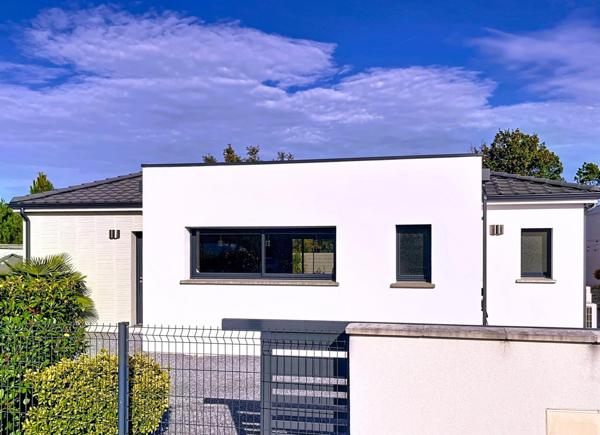 Belle contemporaine aux prestations de qualité