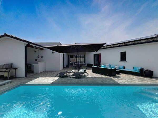 Belle contemporaine aux prestations de qualité