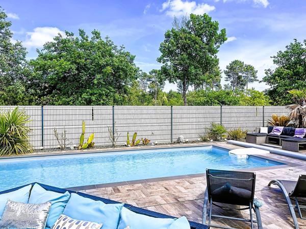 Belle contemporaine aux prestations de qualité