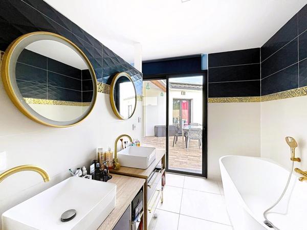 Belle contemporaine aux prestations de qualité