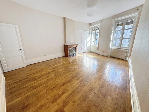 APPARTEMENT T3 + GARAGE – quartier mon plaisir – 69008