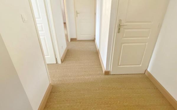 Maison à vendre    6 pièces • 173,88 m2 Sainte-Foy-lès-Lyon