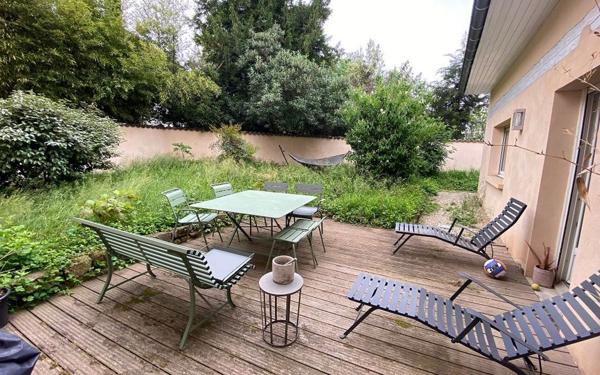 Maison à vendre    6 pièces • 173,88 m2 Sainte-Foy-lès-Lyon