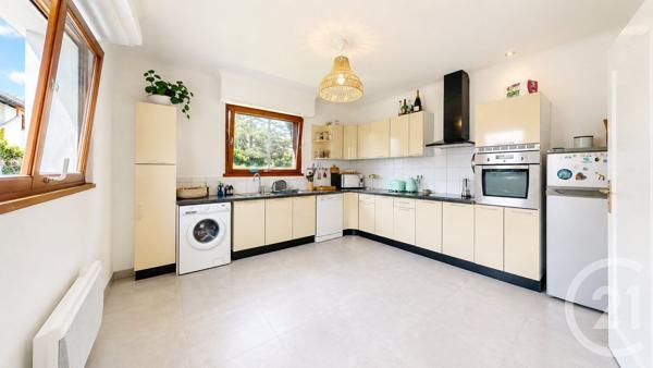 Maison à vendre  8 pièces - 210,97 m 2   ANGLET  - 64