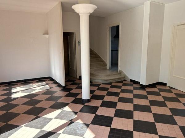 Maison année 50, 4 chambres et jardin