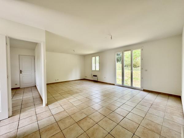 Martinet (85150) Maison 3 chambres sur 977 m2 de terrain