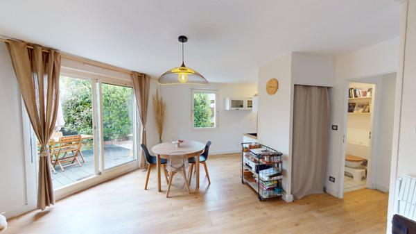 COLOMIERS Maison T4 avec jardin privatif, piscine et 3 places de parking