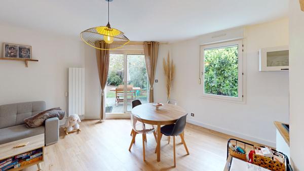 COLOMIERS Maison T4 avec jardin privatif, piscine et 3 places de parking