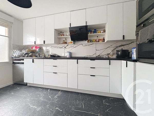 Maison à vendre  6 pièces - 107,35 m 2   MOISSY CRAMAYEL  - 77