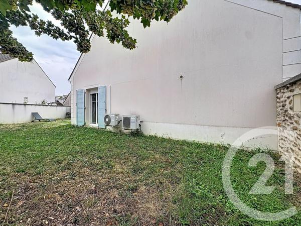 Maison à vendre  6 pièces - 107,35 m 2   MOISSY CRAMAYEL  - 77