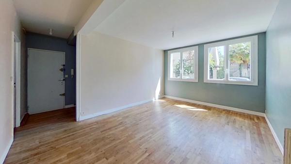 Appartement à vendre 3 pièces RENNES (35) Jeanne d’Arc / Michelet – Appartement T3 traversant de 58 m² – cave – métro ligne B