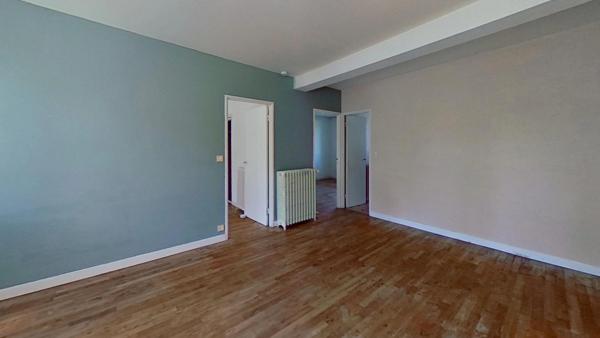 Appartement à vendre 3 pièces RENNES (35) Jeanne d’Arc / Michelet – Appartement T3 traversant de 58 m² – cave – métro ligne B
