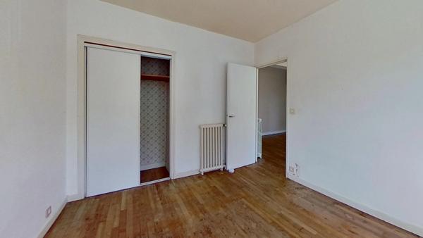 Appartement à vendre 3 pièces RENNES (35) Jeanne d’Arc / Michelet – Appartement T3 traversant de 58 m² – cave – métro ligne B