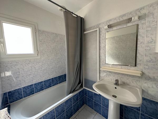 Maison meublée Tonnay Charente 2 pièce(s) 54.42 m2