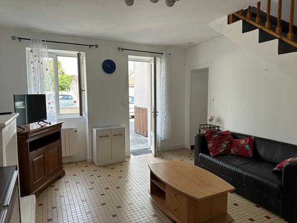 Maison meublée Tonnay Charente 2 pièce(s) 54.42 m2