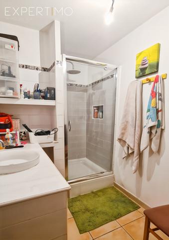 Bagard (30140) Maison avec piscine d'une superficie de 171 m² habitables + mazet indépendant sur un terrain de 1300 m²