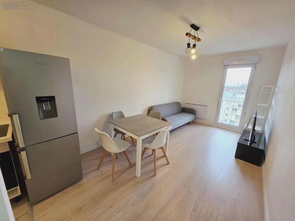 Location - Appartement Saint-Julien-les-Villas 10800 2 pièces 41 m 2