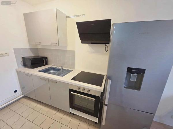 Location - Appartement Saint-Julien-les-Villas 10800 2 pièces 41 m 2