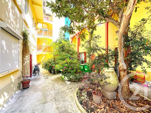 Appartement Atelier D'Artiste à vendre  3 pièces - 81,68 m2 PARIS - 75014