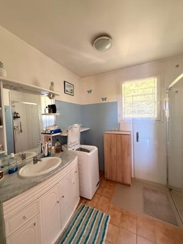 SAINTE GENEVIEVE PROCHE MAISON 5 PIECES SEJOUR DOUBLE CUISINE CHAMBRES SALLE D'EAU SOUS-SOL TOTAL JARDIN 2570M²