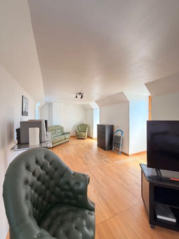 SAINTE GENEVIEVE PROCHE MAISON 5 PIECES SEJOUR DOUBLE CUISINE CHAMBRES SALLE D'EAU SOUS-SOL TOTAL JARDIN 2570M²