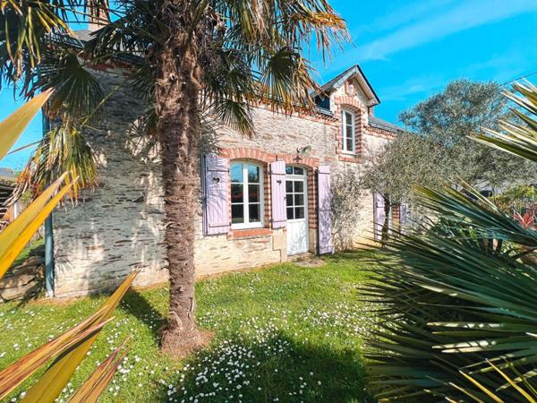 Longère en pierre de 172m2 - Proche bourg de la Chapelle-sur-Erdre
