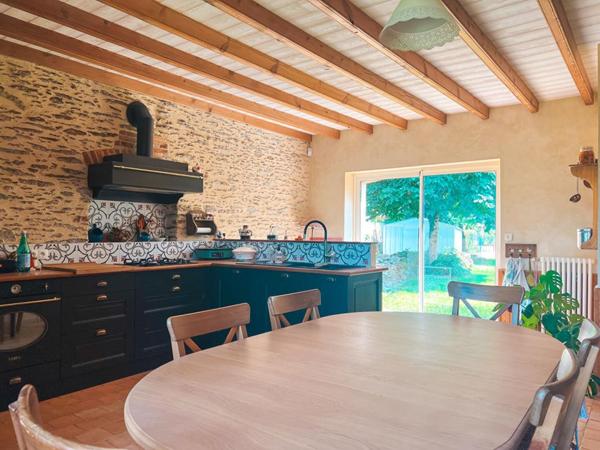 Longère en pierre de 172m2 - Proche bourg de la Chapelle-sur-Erdre