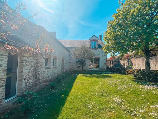 Longère en pierre de 172m2 - Proche bourg de la Chapelle-sur-Erdre