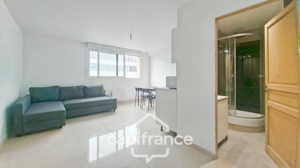 Bagnolet-5mn métro Gallieni (L3)-10 mn métro Robespierre(L9)-A louer meublé studio 22,79m2-Très bon état- lumineux